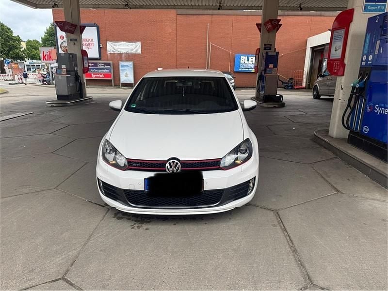 Weiß Gebraucht 2010 VW Golf VI GTI Kleinwagen | 8.000 € (Guter Preis) - Bild 1/4