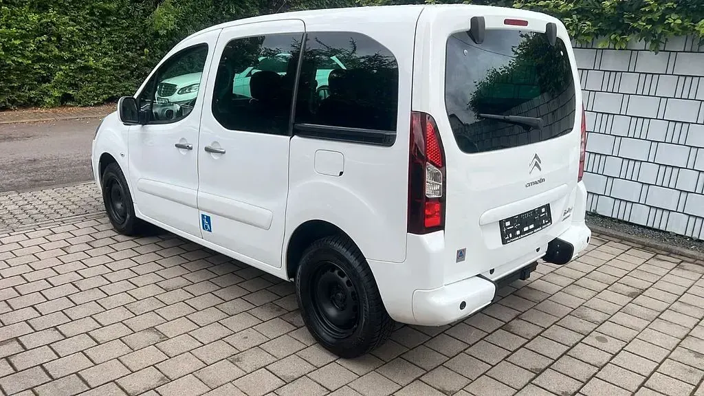 Gebraucht Citroën e-Berlingo SELECTION 99 PS (72 kW) 2017 Weiß Van / Kleinbus