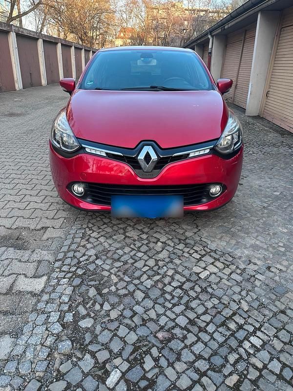 Gebraucht Renault Clio IV Intens 90 PS (66 kW) 2016 Rot Limousine
