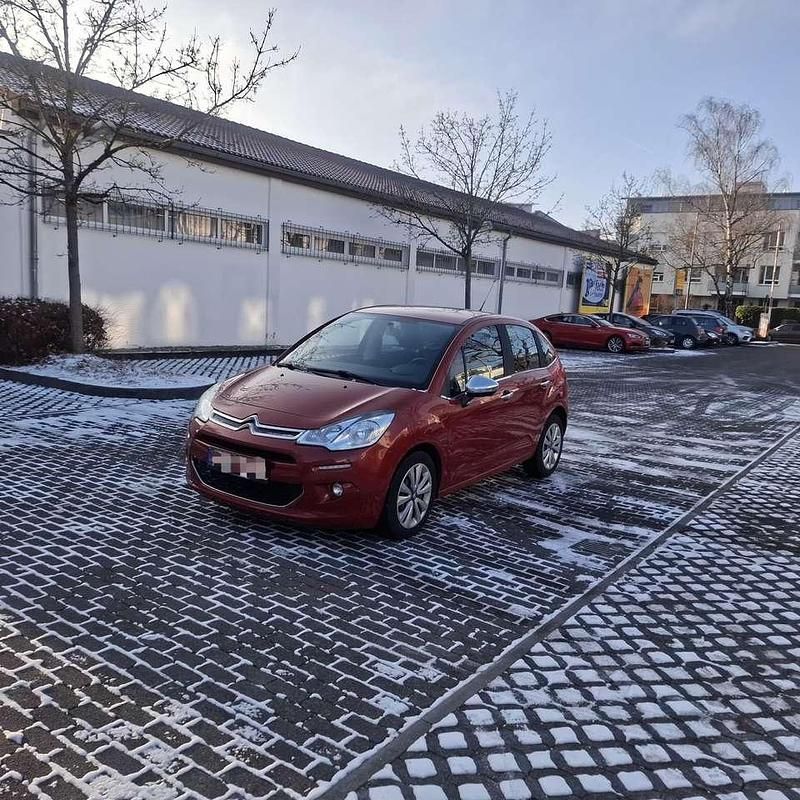 Bordeumetallic Gebraucht 2014 Citroën C3 Attraction Limousine | 3.500 € (Guter Preis) - Bild 1/4