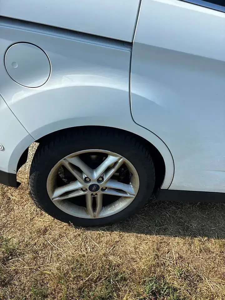 Gebraucht Ford C-MAX Titanium 150 PS (110 kW) 2019 Weiß Van / Kleinbus