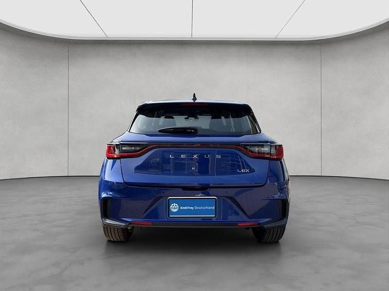 Neu Lexus LBX 91 PS (66 kW) 2026 Blau SUV