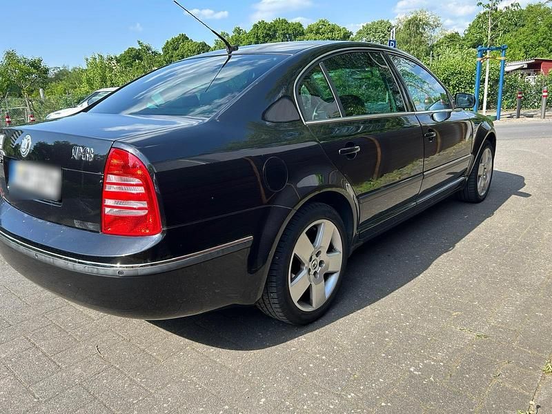 Gebraucht Skoda Superb 193 PS (141 kW) 2005 Schwarz Limousine