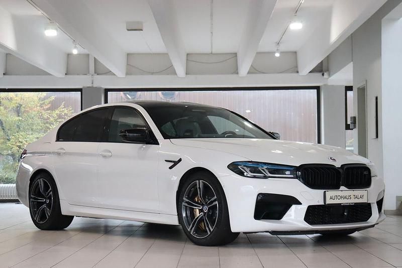 Weiß(metallic) Gebraucht 2022 BMW M5 Competition Edition Limousine | 80.680 € (Fairer Preis) - Bild 1/4