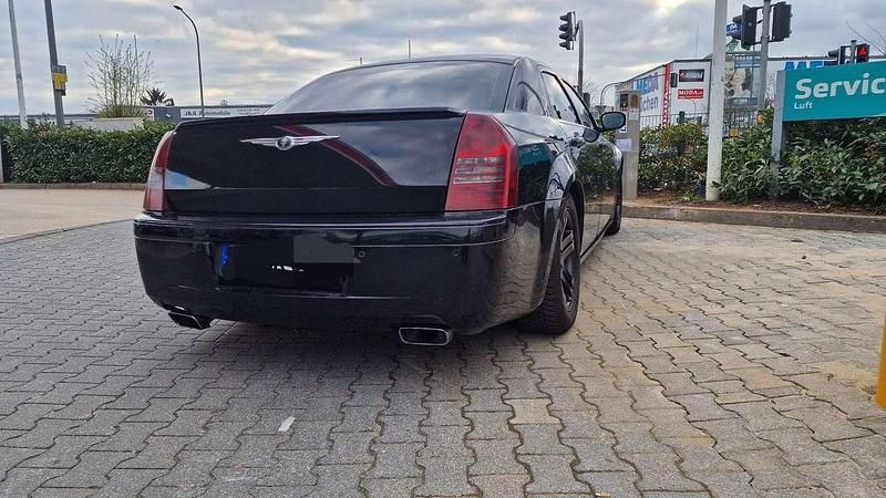 Gebraucht Chrysler 300C 218 PS (160 kW) 2007 Schwarz Limousine