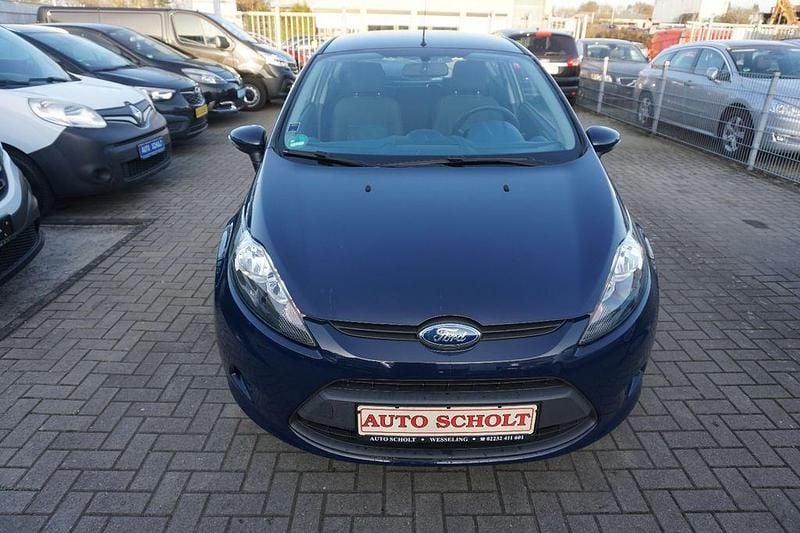 Gebraucht Ford Fiesta Trend 60 PS (44 kW) 2009 Blau Kleinwagen