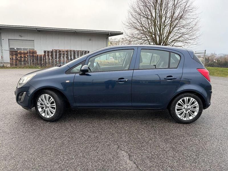 Gebraucht Opel Corsa Innovation 101 PS (74 kW) 2012 Blau Limousine