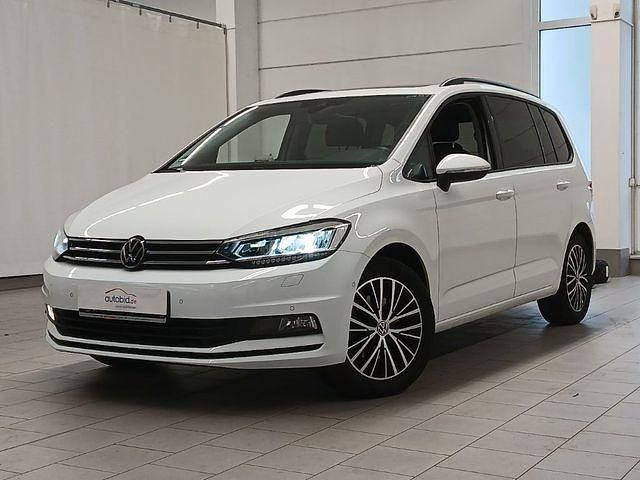 Weiß Gebraucht 2024 VW Touran Comfortline Van / Kleinbus | 31.990 € (Fairer Preis) - Bild 1/4