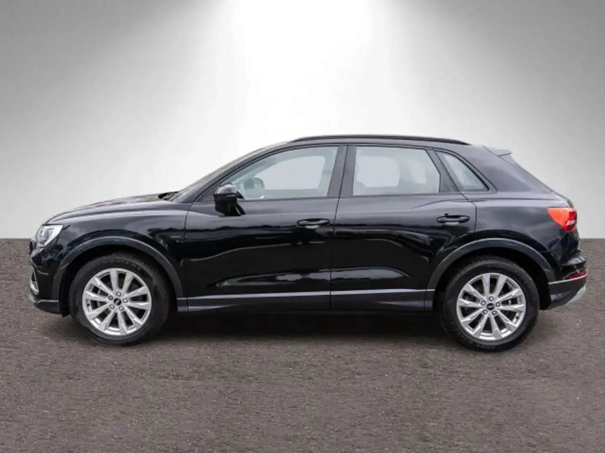 Usata Audi Q3 Advanced 150 CV (110 kW) 2022 Nero SUV