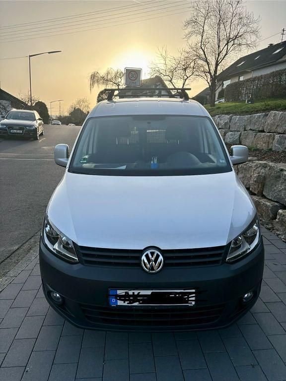 Gebraucht VW Caddy 102 PS (75 kW) 2014 Silber Van / Kleinbus