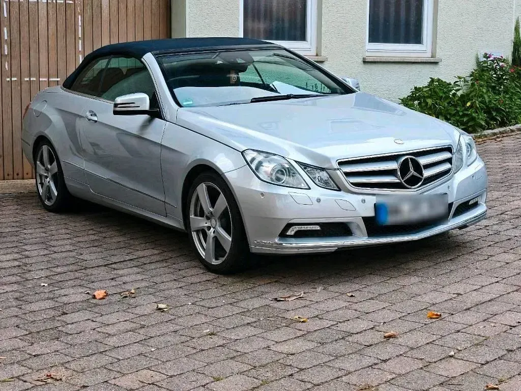 Gebraucht Mercedes E250 204 PS (150 kW) 2010 Silber Cabrio