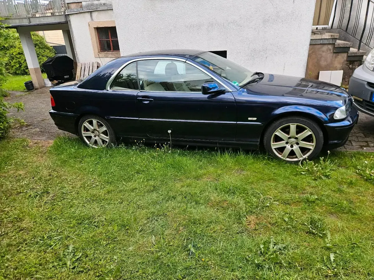 Gebraucht BMW 323 170 PS (125 kW) 2000 Blau Cabrio