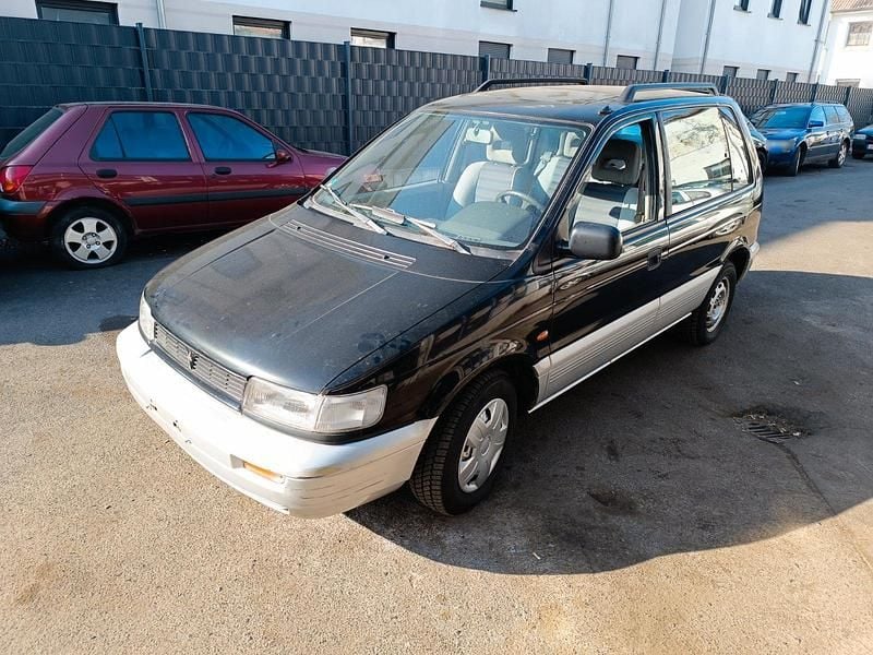 Gebraucht Mitsubishi Space Runner 120 PS (88 kW) 1992 Schwarz Van / Kleinbus