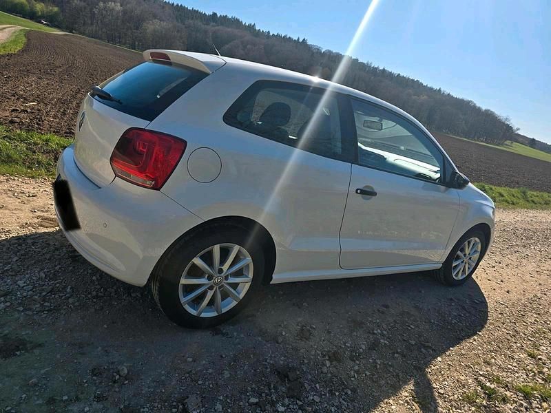 Second-hand VW Polo 60 CP (44 kW) 2012 Alb Hatchback