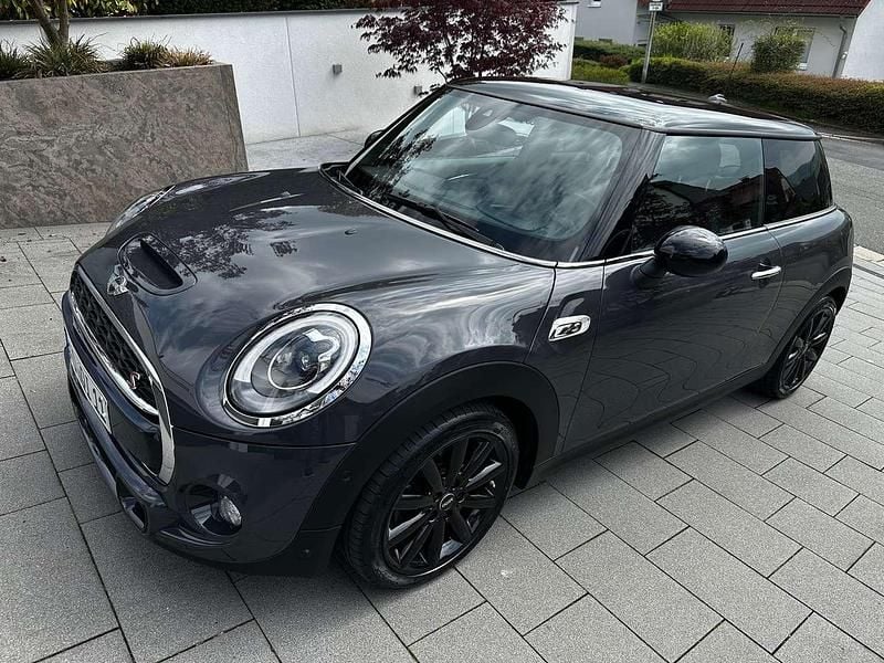Second-hand Mini Cooper SD 170 CP (125 kW) 2016 Negru Hatchback