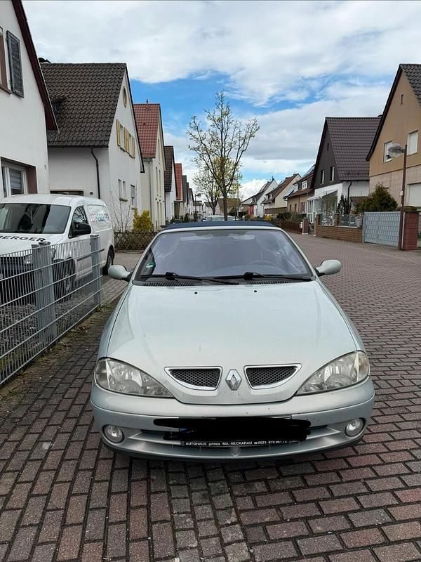 Gebraucht Renault Mégane Cabriolet 107 PS (78 kW) 2000 Grau Cabrio