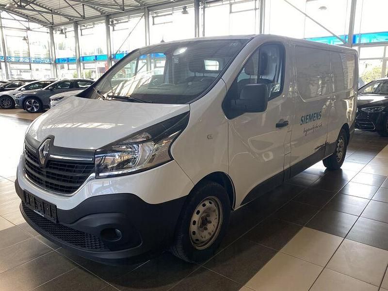 Weiß Gebraucht 2021 Renault Trafic Komfort Van | 16.400 € (Fairer Preis) - Bild 1/4