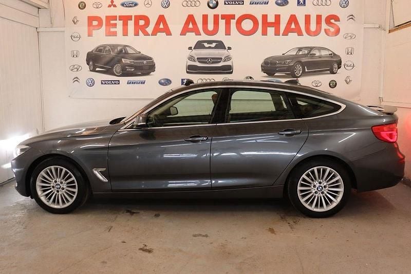 Gebraucht BMW 330 Luxury Line 252 PS (185 kW) 2019 Grau Limousine