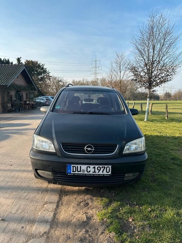 Schwarz Gebraucht 2001 Opel Zafira Van / Kleinbus | 1.000 € (Guter Preis) - Bild 1/4