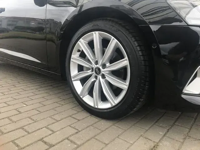 Gebraucht Audi A6 Sport 204 PS (150 kW) 2023 Schwarz Kombi