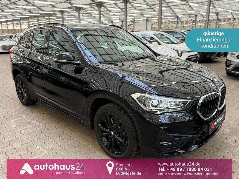 Schwarz Gebraucht 2021 BMW X1 Sport Line SUV | 26.990 € (Guter Preis) - Bild 1/4