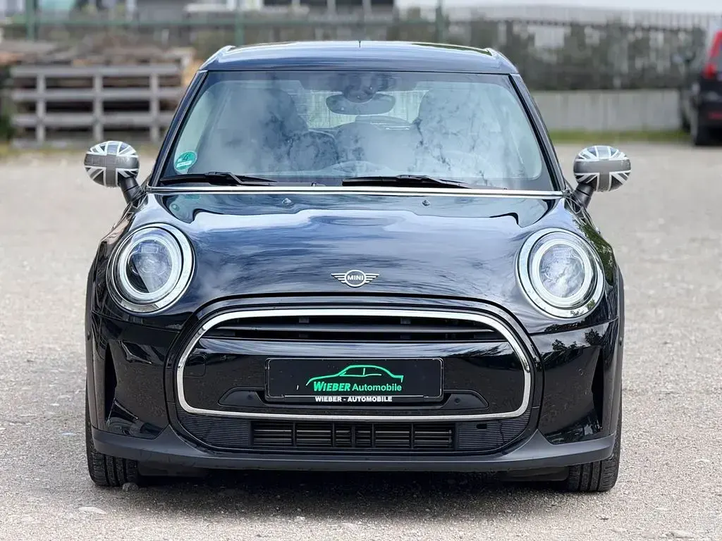 Gebraucht Mini ONE Classic 102 PS (75 kW) 2022 Schwarz Kleinwagen