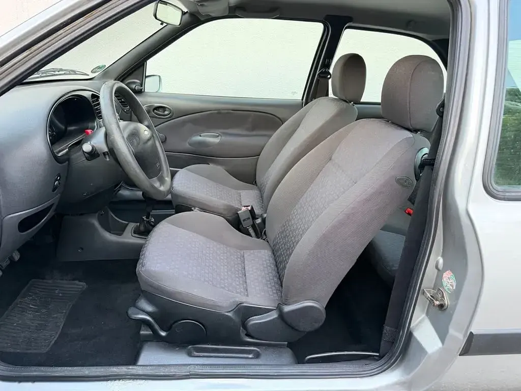Gebraucht Ford Fiesta 75 PS (55 kW) 2002 Grau Kleinwagen