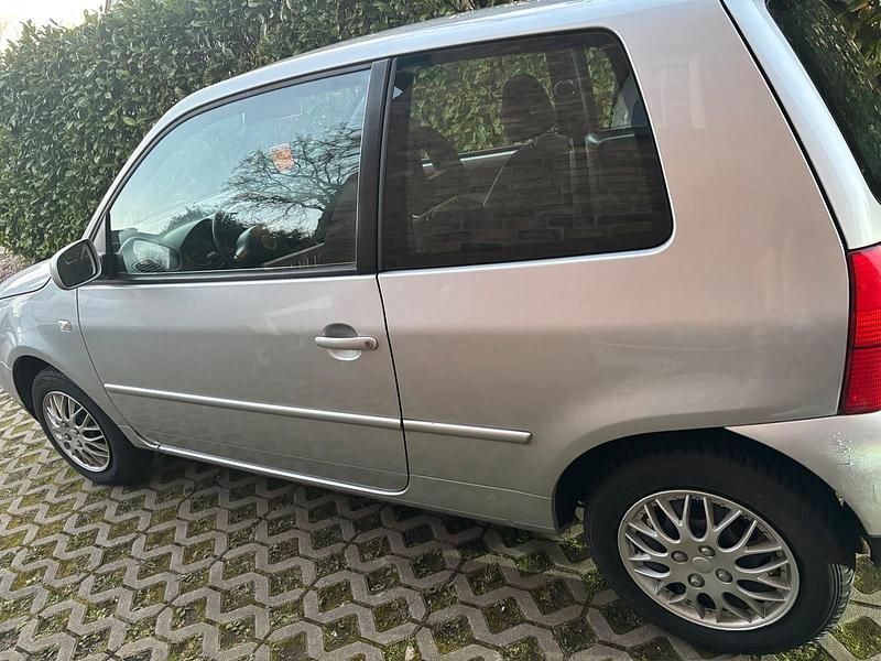 Gebraucht VW Lupo 50 PS (36 kW) 2004 Silber Kleinwagen