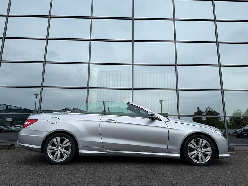 Gebraucht Mercedes E220 AMG 170 PS (125 kW) 2013 Silber Cabrio
