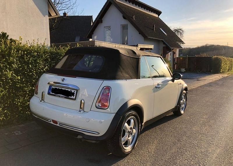 Gebraucht Mini One Cabriolet 90 PS (66 kW) 2008 Beige Cabrio