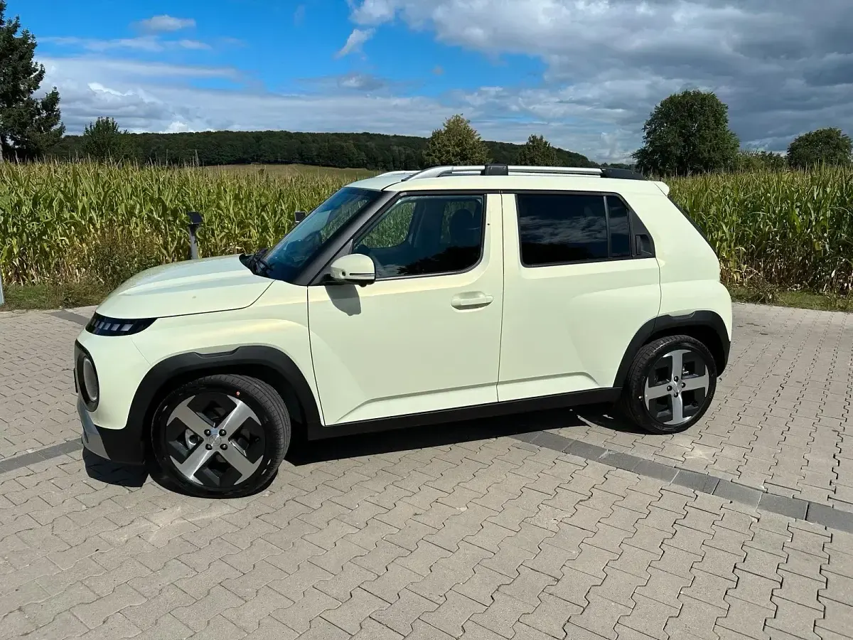 Gebraucht Hyundai Inster Prime 84 kW (115 PS) 2025 Beige Kleinwagen