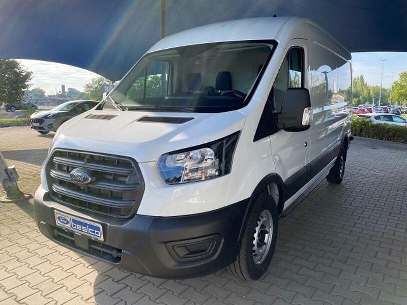 Gebraucht Ford Transit Basis 131 PS (96 kW) 2022 Weiß Van