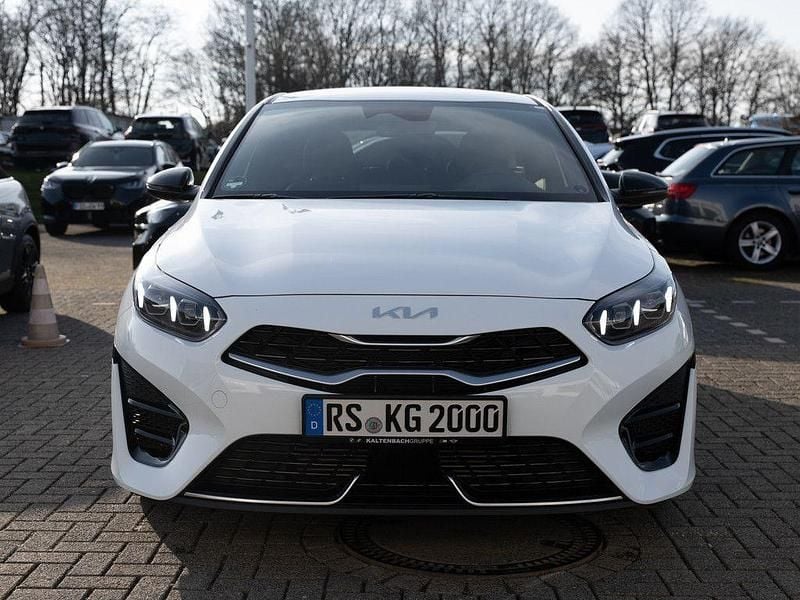 Gebraucht Kia Ceed GT-Line 140 PS (102 kW) 2026 Carraraweiss Kleinwagen