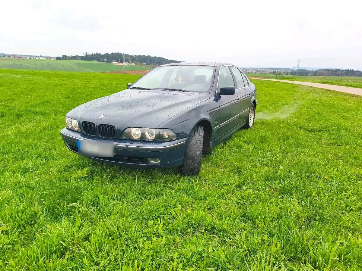 Gebraucht BMW 520 150 PS (110 kW) 1996 Blau Limousine