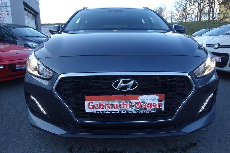 Gebraucht Hyundai i30 YES! 140 PS (102 kW) 2020 Grau Kombi