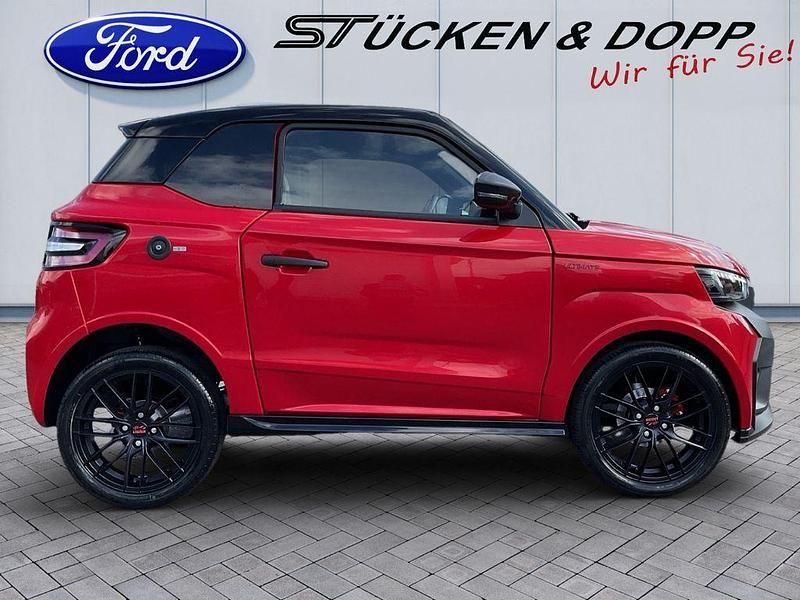 Ny Ligier JS50 2025 Svart Halvkombi