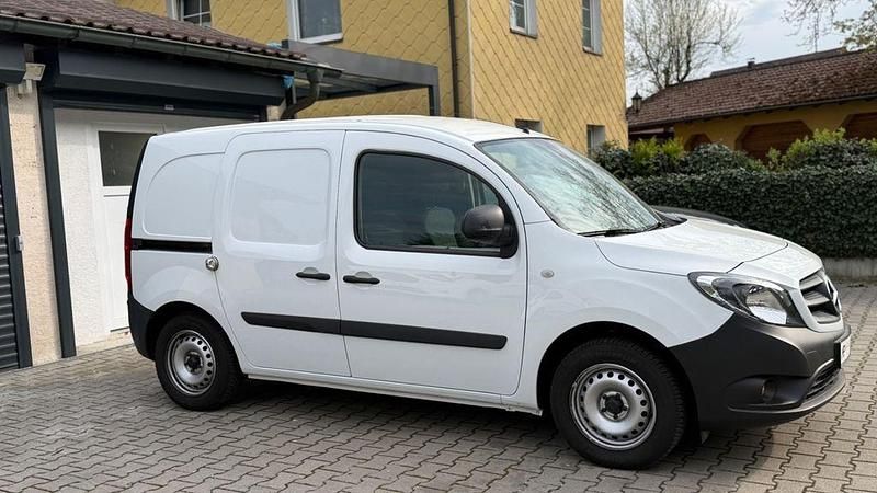 Gebraucht Mercedes Citan 109 95 PS (69 kW) 2020 Weiß Van / Kleinbus