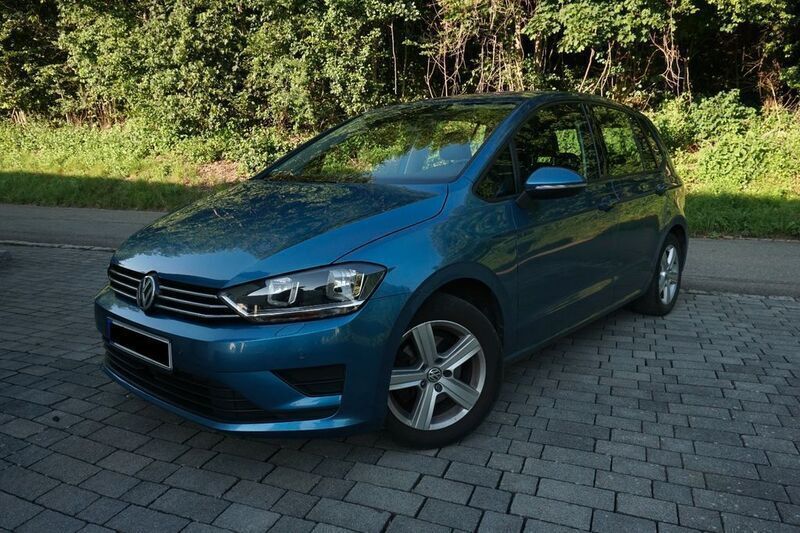 Blau Gebraucht 2014 VW Golf Sportsvan Highline Van / Kleinbus | 7.900 € (Guter Preis) - Bild 1/4