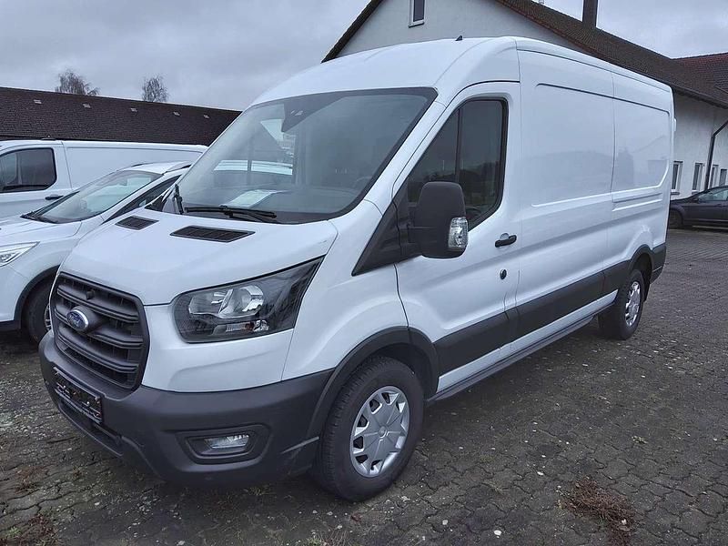 Gebraucht Ford Transit Trend 131 PS (96 kW) 2023 Frostweiß Van / Kleinbus