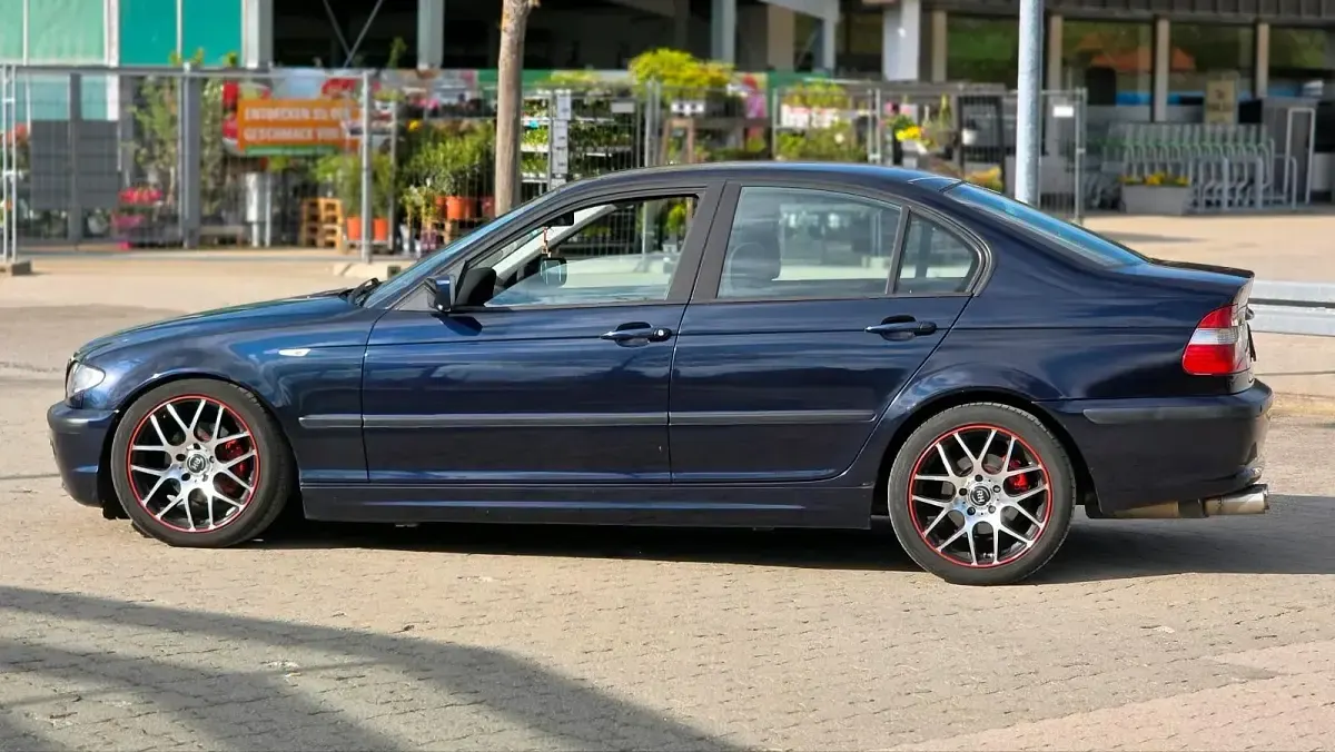 Second-hand BMW 02 140 CP (102 kW) 2003 Albastru Berlinǎ