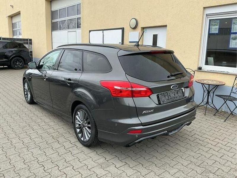 Gebraucht Ford Focus ST-Line 182 PS (133 kW) 2017 Magnetic Kombi