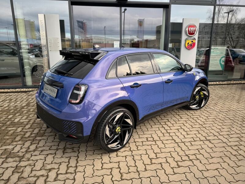 Gebraucht Fiat 600E Abarth 206 kW (281 PS) 2024 Violett SUV