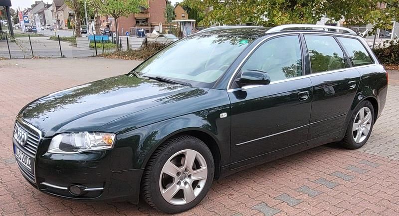 Grün Gebraucht 2005 Audi A4 Kombi | 6.400 € (Teuer) - Bild 1/4
