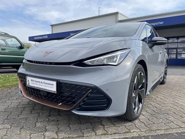 Grau (metallic) Gebraucht 2023 Cupra Born Kleinwagen | 30.990 € (Fairer Preis) - Bild 1/4