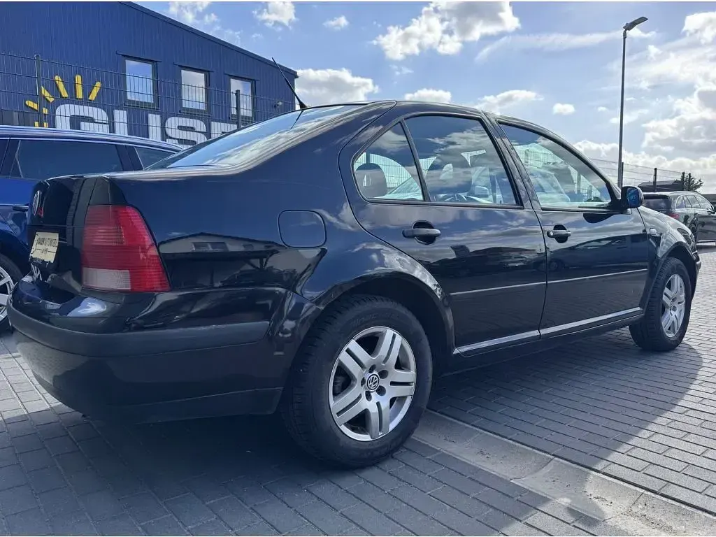 Gebraucht VW Bora Edition 75 PS (55 kW) 2001 Schwarz Limousine