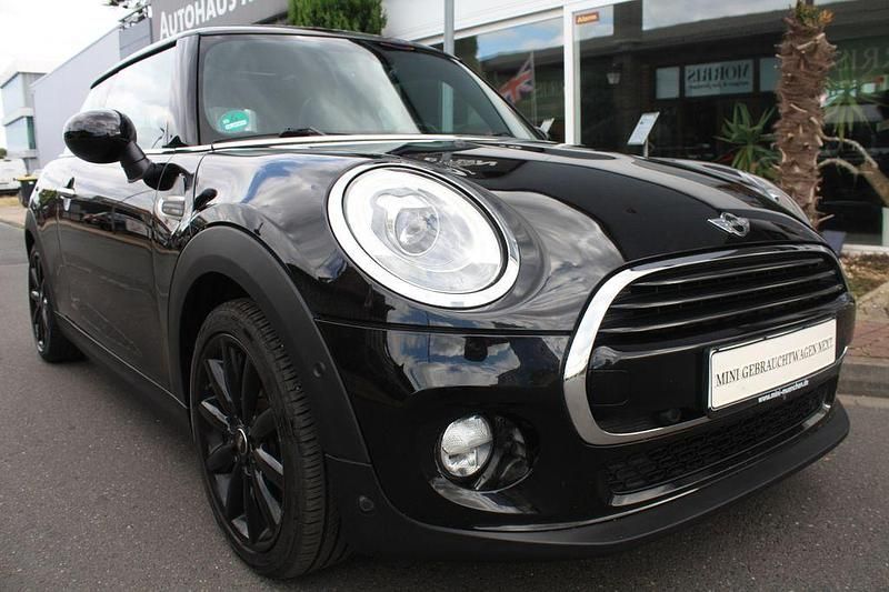 Schwarz Gebraucht 2016 Mini Cooper D Kleinwagen | 11.499 € (Fairer Preis) - Bild 1/4