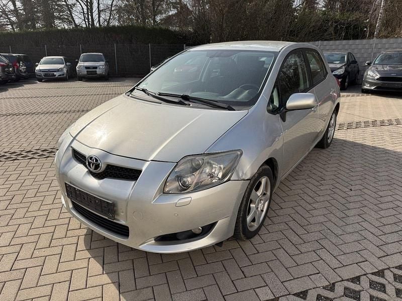 Gebraucht Toyota Auris Live 132 PS (97 kW) 2009 Grau Kleinwagen