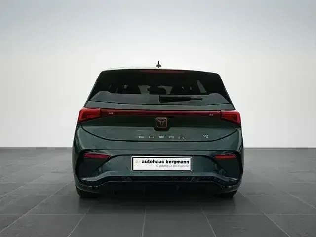 Gebraucht Cupra Born VZ2 239 kW (326 PS) 2024 Dark forest Kleinwagen