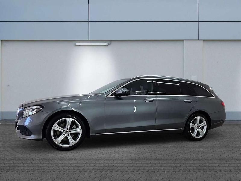 Gebraucht Mercedes E220 Avantgarde 194 PS (142 kW) 2017 Grau Kombi