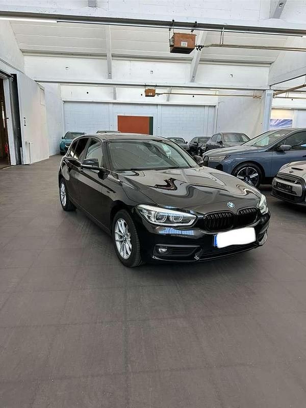 Gebraucht BMW 120 Advantage 190 PS (139 kW) 2018 Schwarz Kleinwagen